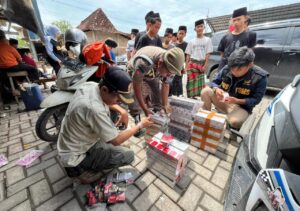 Satpol PP Demak operasi rokok ilegal