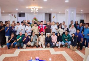 Gubernur Jateng bersama Wartawan