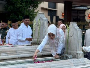 Grebeg Besar Ziarah Makam